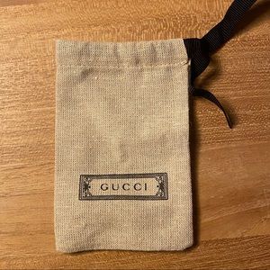 GUCCI mini gifting pouch/ dust bag